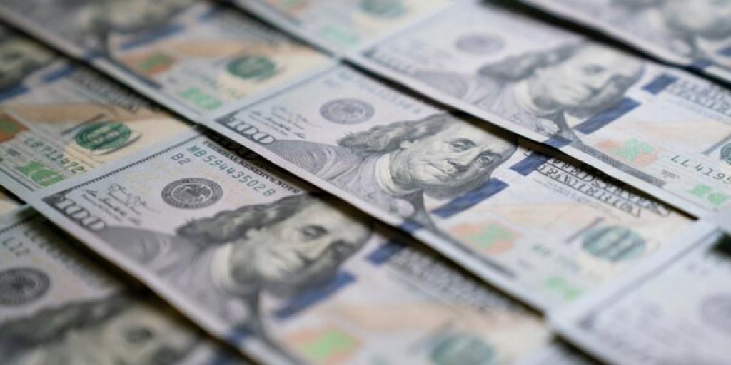 Επικίνδυνο παιχνίδι με τη φωτιά: Τι σημαίνει μία κρίση του δολαρίου