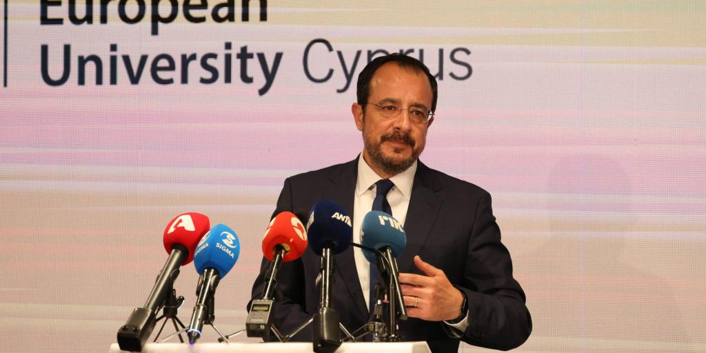 Brain gain: Πάνω από 500 Κύπριοι του Λονδίνου δήλωσαν ήδη συμμετοχή Brain gain: Πάνω από 500 Κύπριοι του Λονδίνου δήλωσαν ήδη συμμετοχή