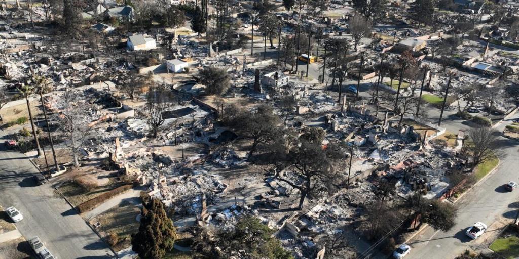 Φυσικές καταστροφές: Πιο δαπανηρό το 2025 για ασφαλιστικές με προβλεπόμενο κόστος 5 δισ.