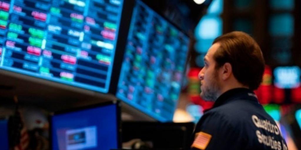 Άνοδος στη Wall Street περιμένοντας τις συνομιλίες ΗΠΑ–Κίνας και την απόφαση της Fed