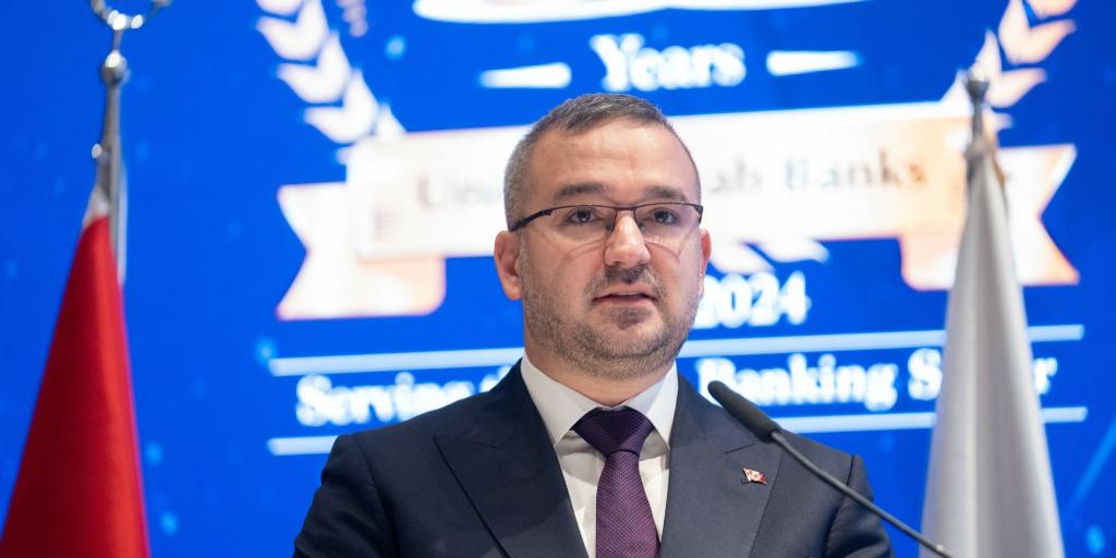 Κεντρικός τραπεζίτης Τουρκίας: Ήταν απαραίτητο για τη λίρα να πουλήσουμε αποθεματικά δεκάδων δισ. δολαρίων