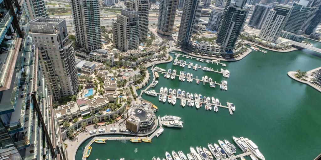 Η Dubai Holding προχωρά σε ΙΡΟ με ένα τεράστιο χαρτοφυλάκιο κατοικιών Η Dubai Holding προχωρά σε ΙΡΟ με ένα τεράστιο χαρτοφυλάκιο κατοικιών