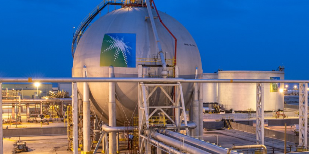 Saudi Aramco: «Χτύπημα» στην κερδοφορία του πετρελαϊκού γίγαντα από την πτώση στις τιμές