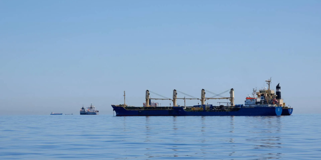 Παραμένει στο στόχαστρο της ΕΕ ο «σκιώδης στόλος» της Ρωσίας – Κυρώσεις σε 189 δεξαμενόπλοια