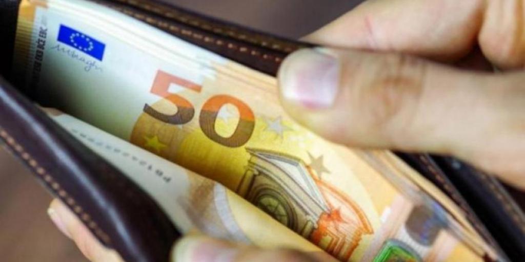 Η ΔΕΟΚ ζητά να ανοίξει εκ νέου το θέμα του 12% στις συντάξεις Η ΔΕΟΚ ζητά να ανοίξει εκ νέου το θέμα του 12% στις συντάξεις