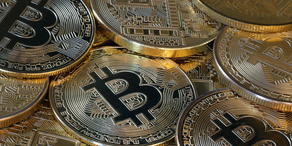 Ο «ταύρος» που βλέπει το Bitcoin στο ένα εκατ. δολ. Ο «ταύρος» που βλέπει το Bitcoin στο ένα εκατ. δολ.