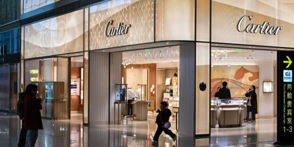 Η Richemont δεν φοβάται την LVMH – Στο +7% το προβάδισμά της στην πολυτέλεια