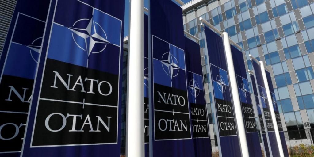 Το ΝΑΤΟ «χρυσώνει» την πολεμική βιομηχανία της ΕΕ, αλλά «αδειάζει το ταμείο»