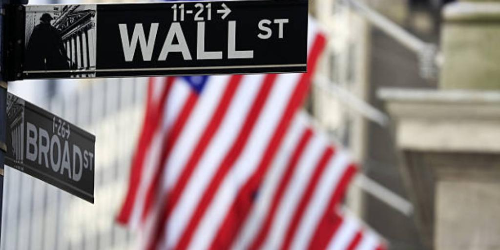 Wall Street: Τετραήμερο ανοδικό σερί για τον S&P 500 – Υπό πίεση οι τεχνολογικές μετοχές