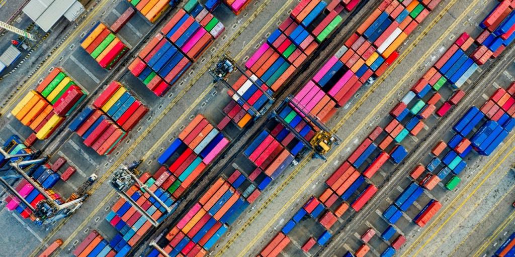Κίνα: Κατακλύζει την Ευρώπη με φθηνά προϊόντα μετά το ρήγμα με τις ΗΠΑ Κίνα: Κατακλύζει την Ευρώπη με φθηνά προϊόντα μετά το ρήγμα με τις ΗΠΑ