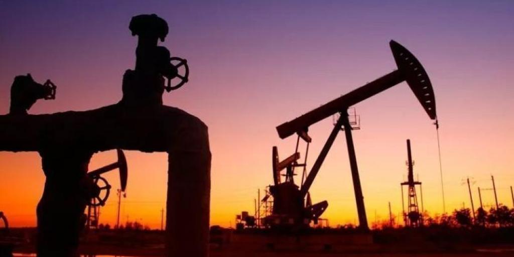 Ώθηση… δια χειρός Τραμπ στις τιμές του πετρελαίου
