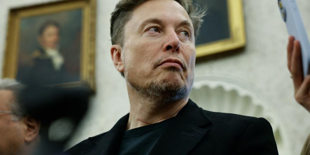 Tesla και SpaceX σε κρίση μετά την αποχώρηση Μασκ από την Ουάσινγκτον Tesla και SpaceX σε κρίση μετά την αποχώρηση Μασκ από την Ουάσινγκτον