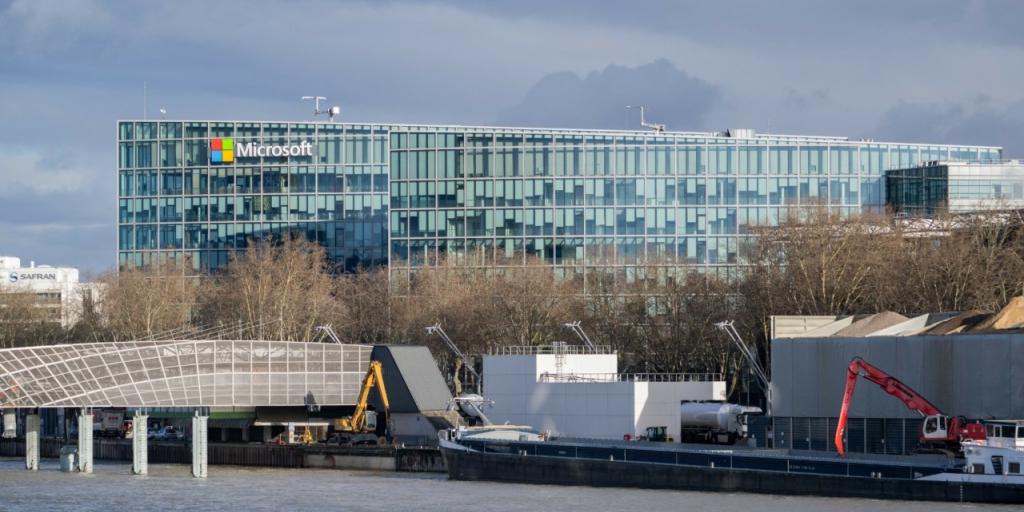 Microsoft: Απέλυσε επιπλέον 300 εργαζόμενους εν μέσω έκρηξης AI Microsoft: Απέλυσε επιπλέον 300 εργαζόμενους εν μέσω έκρηξης AI
