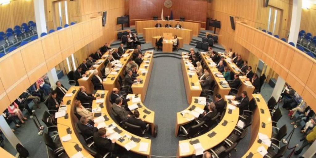 Δαπάνες Βουλής στο μικροσκόπιο: Από πολυτελή ξενοδοχεία μέχρι φωτογραφικές θέσεις Δαπάνες Βουλής στο μικροσκόπιο: Από πολυτελή ξενοδοχεία μέχρι φωτογραφικές θέσεις