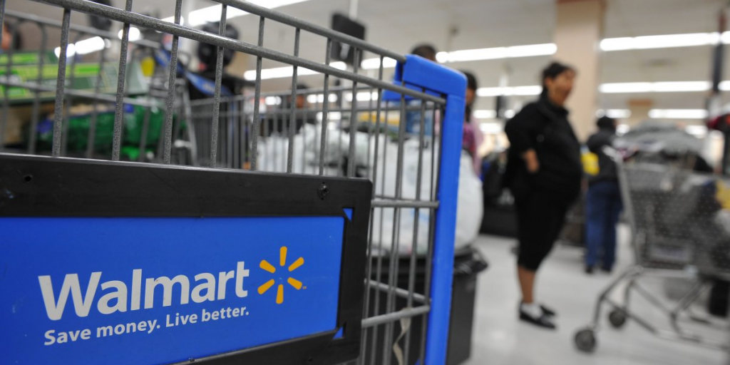 Όλα ανεβαίνουν στη Walmart εκτός από τον αριθμό των εργαζομένων της Όλα ανεβαίνουν στη Walmart εκτός από τον αριθμό των εργαζομένων της