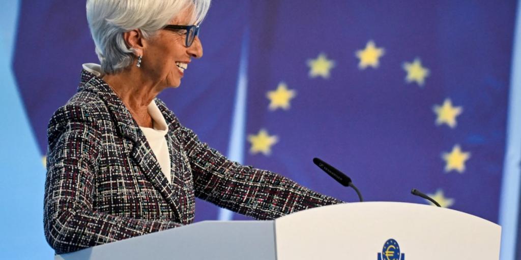 Κριστίν Λαγκάρντ: Τι εντείνει τις φήμες για «μεταγραφή» στο Παγκόσμιο Οικονομικό Φόρουμ Κριστίν Λαγκάρντ: Τι εντείνει τις φήμες για «μεταγραφή» στο Παγκόσμιο Οικονομικό Φόρουμ