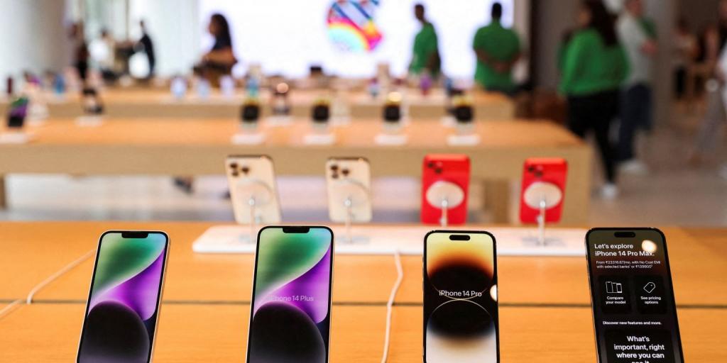 Counterpoint: Πλήγμα σε Apple και Samsung από τους δασμούς Τραμπ