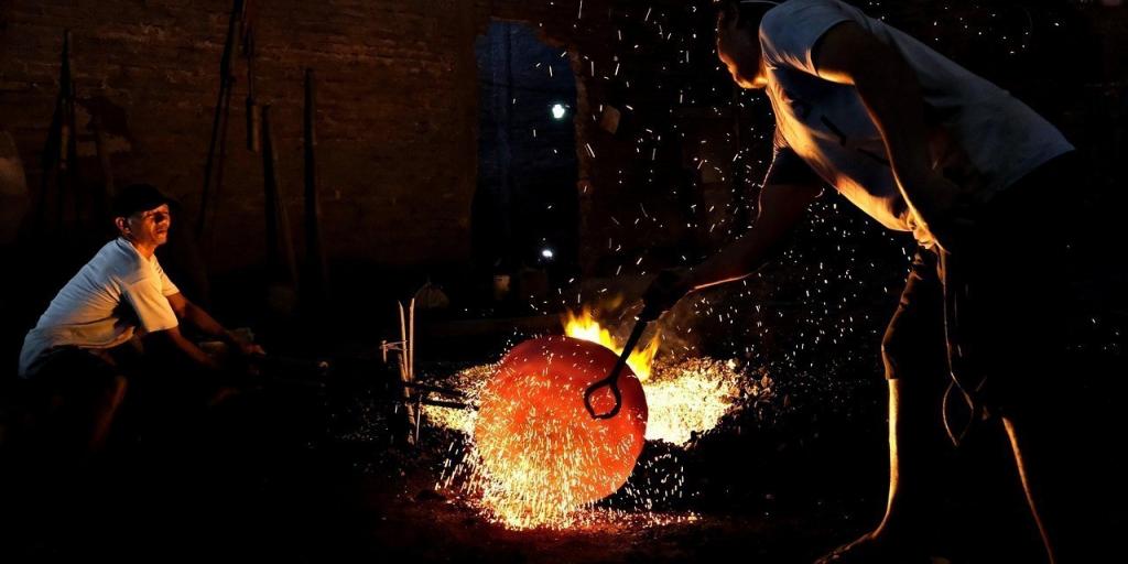Πώς οι βρώμικοι κλίβανοι στην Ινδία απειλούν τον παγκόσμιο στόχο Net Zero του χάλυβα