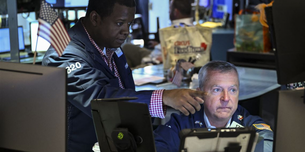 Η εκτός ορίων κόντρα Τραμπ – Μασκ βύθισε τη Wall Street Η εκτός ορίων κόντρα Τραμπ – Μασκ βύθισε τη Wall Street