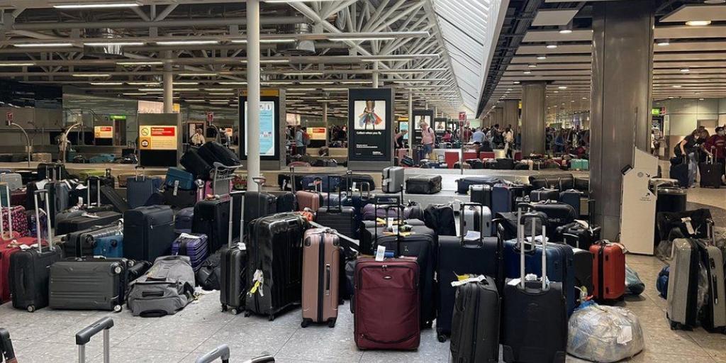 Πόσα κερδίζουν οι αεροπορικές από τα τέλη αποσκευών Πόσα κερδίζουν οι αεροπορικές από τα τέλη αποσκευών