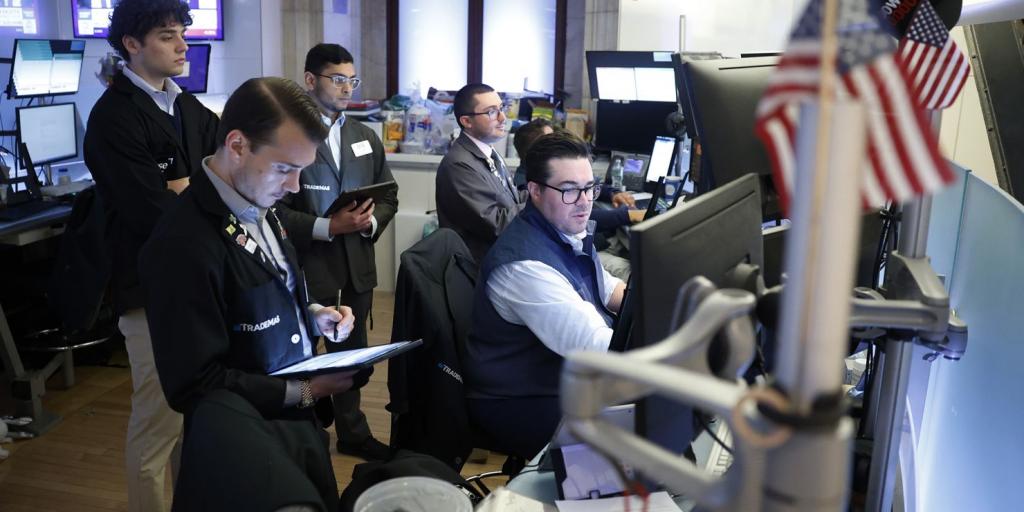 Μικρά κέρδη στη Wall Street που αντιστάθηκε στην αβεβαιότητα από Μέση Ανατολή και δασμούς Μικρά κέρδη στη Wall Street που αντιστάθηκε στην αβεβαιότητα από Μέση Ανατολή και δασμούς