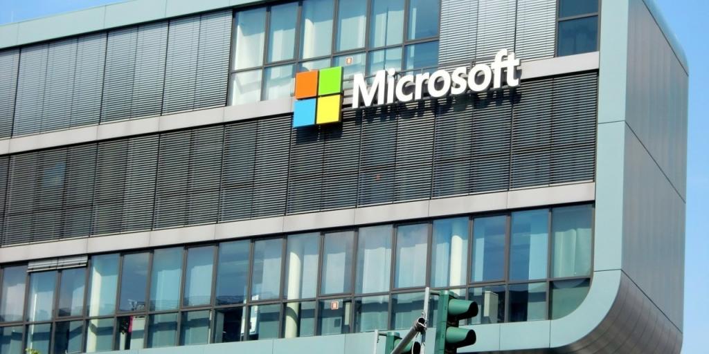 Η Microsoft δεσμεύεται για αποθήκευση και επεξεργασία δεδομένων εντός Ευρώπης Η Microsoft δεσμεύεται για αποθήκευση και επεξεργασία δεδομένων εντός Ευρώπης