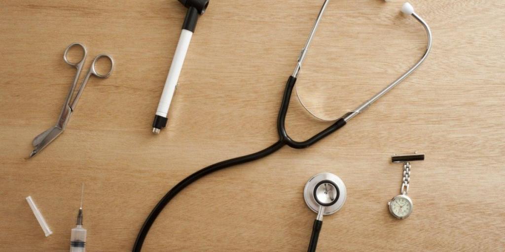 EE: Βάζει «φρένο» στις εισαγωγές ιατροτεχνολογικών προϊόντων από την Κίνα