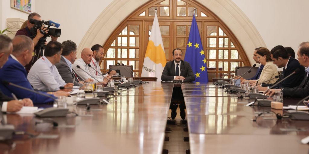 Ο Σύνδεσμος Ακινήτων συζήτησε με τον ΠτΔ για άδεις και στεγαστικό Ο Σύνδεσμος Ακινήτων συζήτησε με τον ΠτΔ για άδεις και στεγαστικό