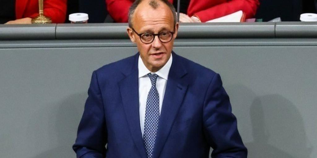 Γερμανία: Ο Μερτς προειδοποιεί για «ψευδή αίσθηση ασφάλειας» – Ζητά ενίσχυση της άμυνας Γερμανία: Ο Μερτς προειδοποιεί για «ψευδή αίσθηση ασφάλειας» – Ζητά ενίσχυση της άμυνας