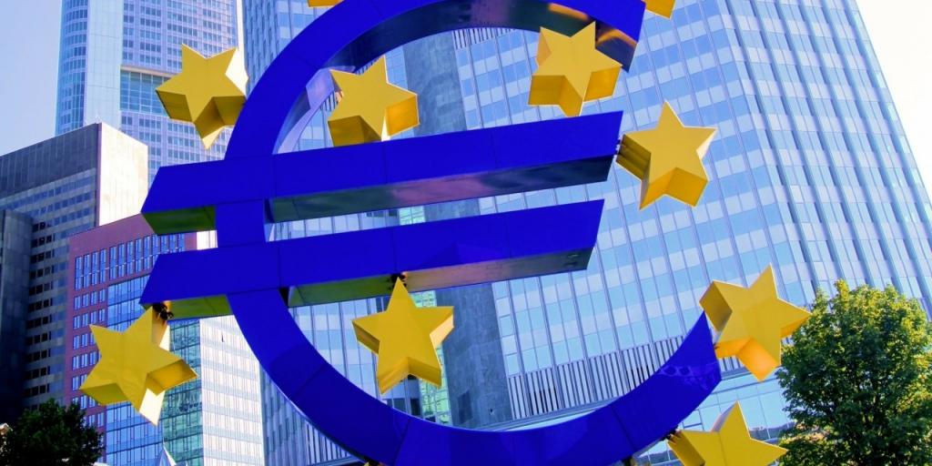 Πρακτικά ΕΚΤ: Το «ακριβό» ευρώ προβληματίζει τους αξιωματούχους