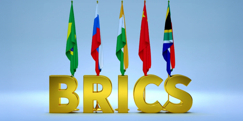 BRICS: Πώς «μπαίνουν» στα κενά που αφήνουν οι ΗΠΑ υπό τον Τραμπ