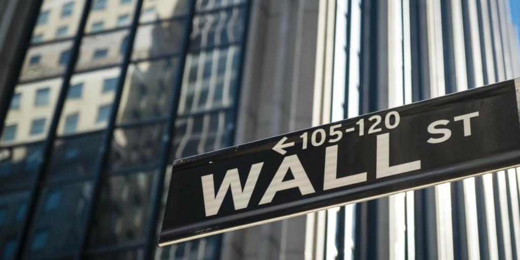 Goldman Sachs: Βελτιωμένες οι προβλέψεις της για τις αποδόσεις του S&P 500