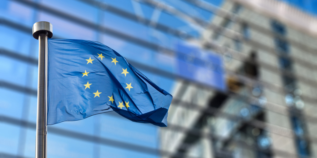 Οι Βρυξέλλες βάζουν χέρι στις μεγάλες επιχειρήσεις – Ποιο νέο φόρο εξετάζουν