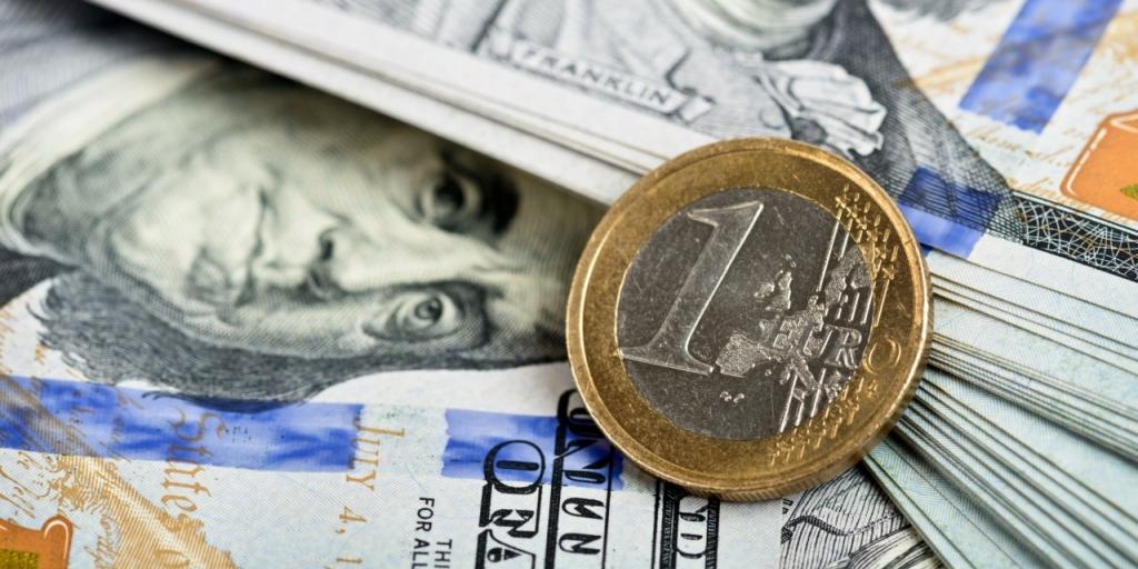 Ευρώ: «Άμυνα» απέναντι στους δασμούς Τραμπ και εν μέσω προσδοκιών για εμπορικό deal