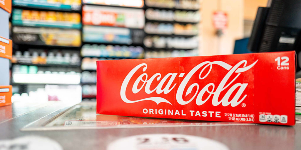 Η Coca-Cola υπερέβη τις εκτιμήσεις με ισχυρά έσοδα και κέρδη ανά μετοχή Η Coca-Cola υπερέβη τις εκτιμήσεις με ισχυρά έσοδα και κέρδη ανά μετοχή