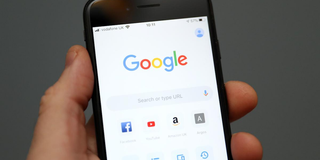 Βρετανία: Βάζει φρένο στην κυριαρχία Apple και Google στα smartphones Βρετανία: Βάζει φρένο στην κυριαρχία Apple και Google στα smartphones