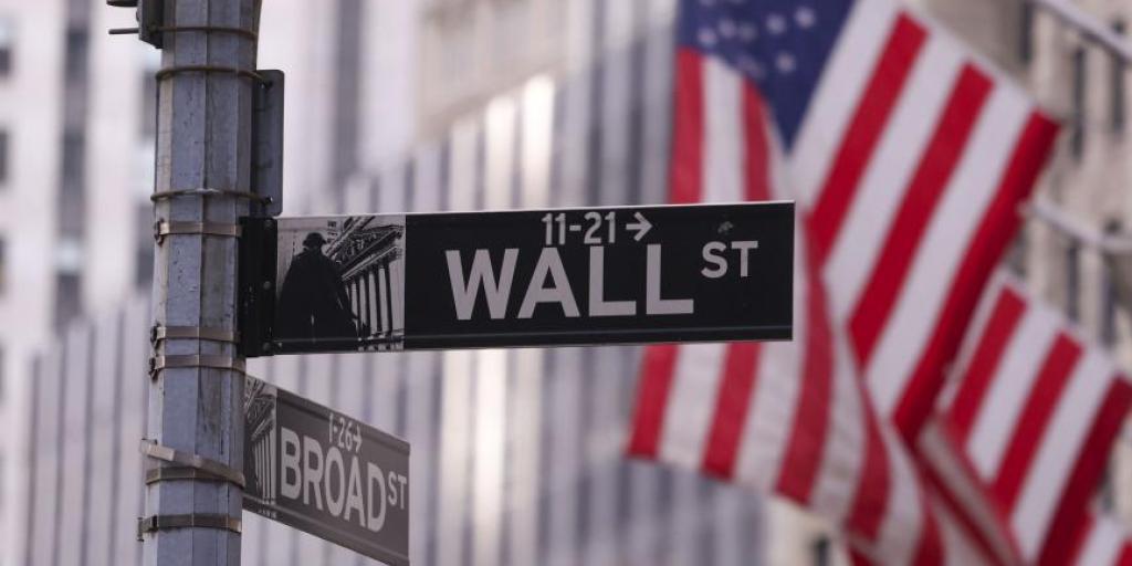 Wall Street: Ήπιες μεταβολές στους δείκτες – Δεύτερο σερί ρεκόρ για τον S&P 500