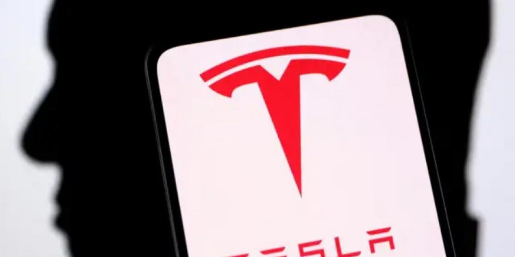 Tesla: Βουτιά 6% για τη μετοχή στην pre-market συνεδρίαση Tesla: Βουτιά 6% για τη μετοχή στην pre-market συνεδρίαση