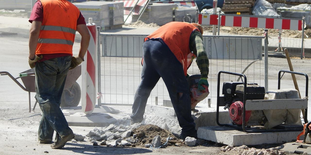Σε ισχύ και σήμερα μέτρα για εργαζομένους λόγω καύσωνα – Τι ισχύει με delivery Σε ισχύ και σήμερα μέτρα για εργαζομένους λόγω καύσωνα – Τι ισχύει με delivery