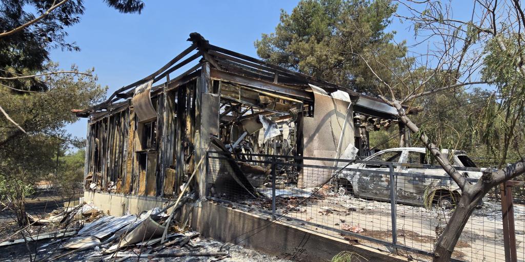 Πάνω από 30 κατοικίες καταστράφηκαν ολοσχερώς – Ζημιές και σε επιχειρήσεις Πάνω από 30 κατοικίες καταστράφηκαν ολοσχερώς – Ζημιές και σε επιχειρήσεις