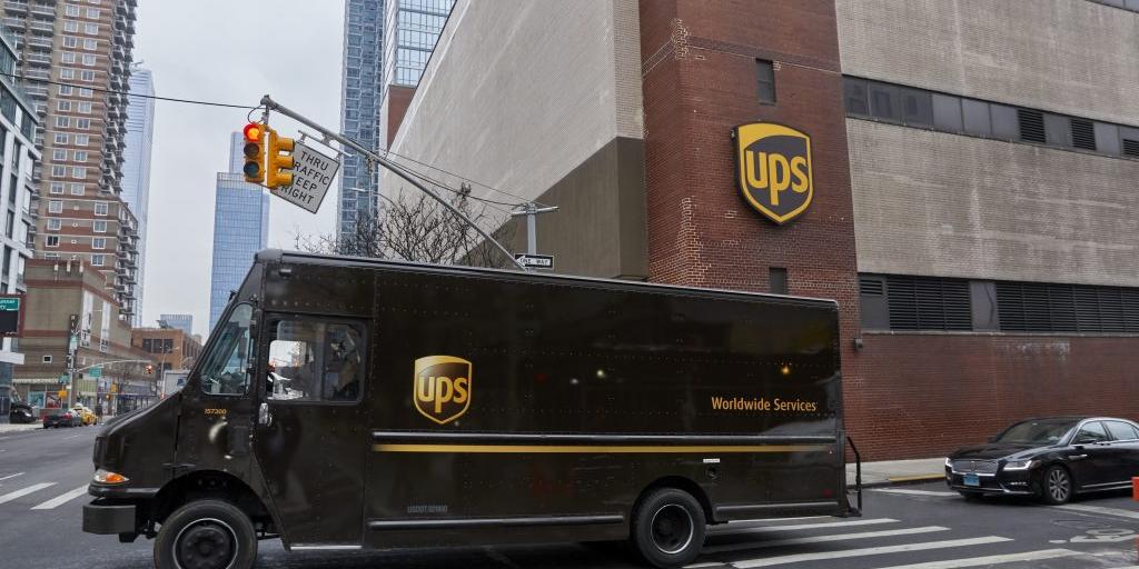 UPS: Ανακαλεί τις ετήσιες προβλέψεις της λόγω οικονομικής αβεβαιότητας UPS: Ανακαλεί τις ετήσιες προβλέψεις της λόγω οικονομικής αβεβαιότητας