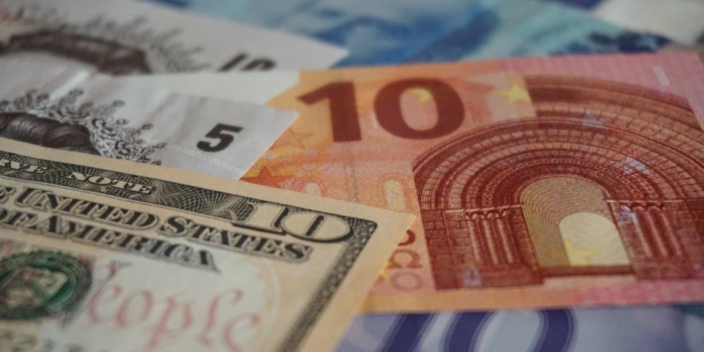 Τι εκτιμούν οι αναλυτές για την πορεία της ισοτιμίας ευρώ-δολαρίου Τι εκτιμούν οι αναλυτές για την πορεία της ισοτιμίας ευρώ-δολαρίου