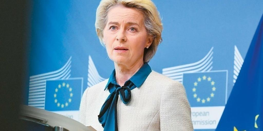 ΕΕ: Αναστέλλει τα αντίμετρα στους δασμούς Τραμπ μετά την εμπορική συμφωνία