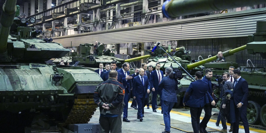 Στο «παρά πέντε» απέφυγε την τεχνική ύφεση η Ρωσία