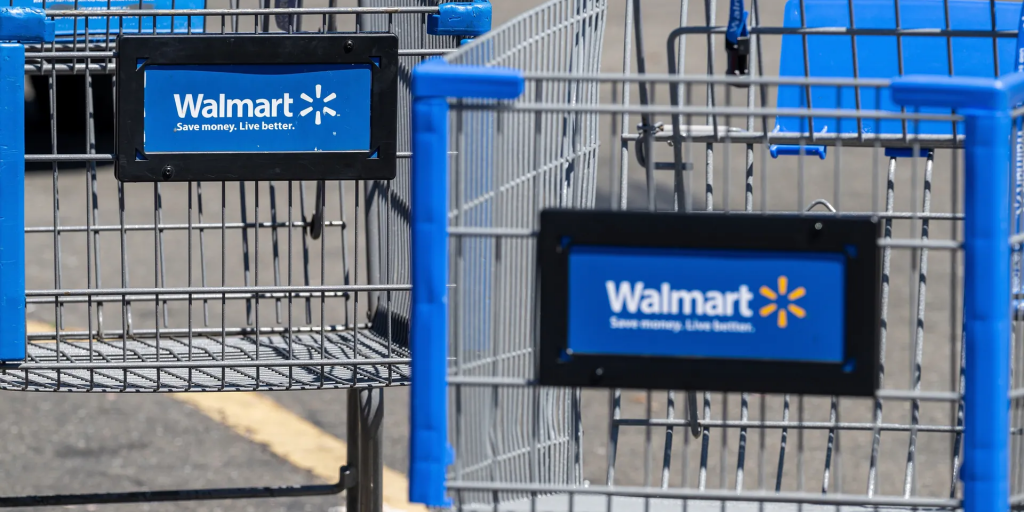 Walmart: Χαμηλότερα κέρδη για πρώτη φορά έπειτα από τρία χρόνια – Ανοδικά οι πωλήσεις