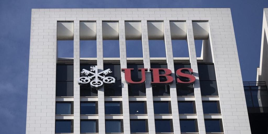 UBS: Νέα υψηλά στις αγορές με προσεκτικά βήματα UBS: Νέα υψηλά στις αγορές με προσεκτικά βήματα