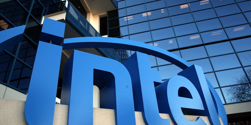 Τι σηματοδοτεί το deal του Tραμπ για το 10% της Intel Τι σηματοδοτεί το deal του Tραμπ για το 10% της Intel