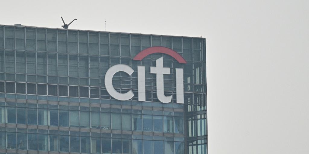Citi: «Σκιά» για μετοχές, ομόλογα και ευρώ η πολιτική αβεβαιότητα στη Γαλλία Citi: «Σκιά» για μετοχές, ομόλογα και ευρώ η πολιτική αβεβαιότητα στη Γαλλία