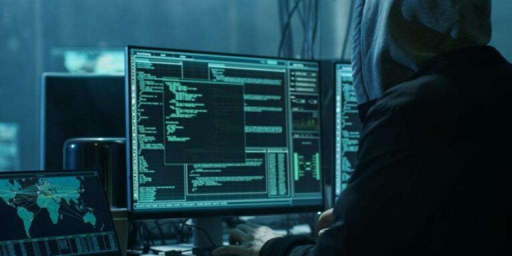 FBI: Προσοχή στον Phantom Hacker – Έτσι αδειάζουν λογαριασμούς