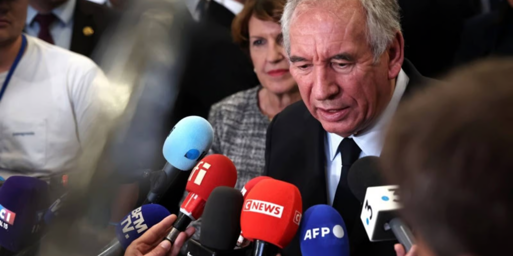 Αναταραχή στη Γαλλία: Οι μεγάλες εταιρείες βλέπουν ύφεση Αναταραχή στη Γαλλία: Οι μεγάλες εταιρείες βλέπουν ύφεση